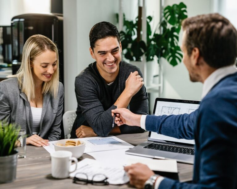 Tudo Sobre Empréstimo: Como Funciona, Tipos, Onde Fazer e Quando Vale a Pena